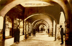 La Confetteria Galletti Giuseppe, sotto i Portici di Dronero, inizio 1900